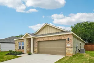 369 Declan St, Springtown, TX 76082 - Photo 2