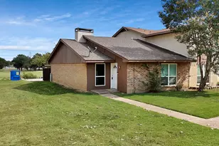1402 S Carrier Pkwy, Grand Prairie, TX 75051 - Photo 1