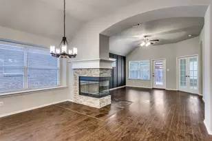 11824 Bellegrove Rd, Burleson, TX 76028 - Photo 12