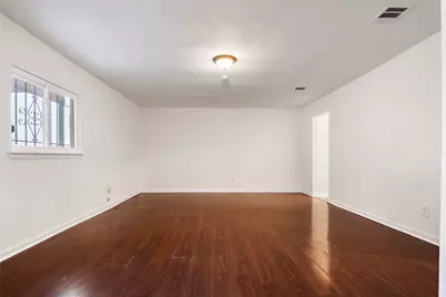 2611 W Amherst Avenue, Dallas, TX 75235 - Photo 12
