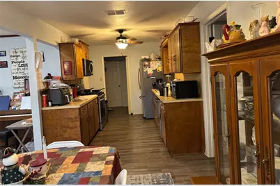 817 S Bell Street, Hamilton, TX 76531 - Photo 12