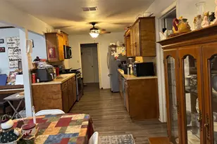 817 S Bell St, Hamilton, TX 76531 - Photo 12