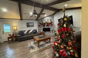 817 S Bell St, Hamilton, TX 76531 - Photo 4