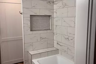 2106 Rainbow Dr, Arlington, TX 76011 - Photo 10