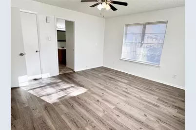 141 NW Jayellen Avenue, Burleson, TX 76028 - Photo 20