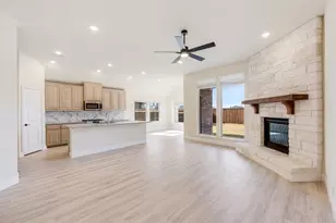 7741 Oakmeade St, Joshua, TX 76058 - Photo 16