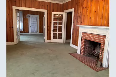 1303 W 3rd Avenue, Corsicana, TX 75110 - Photo 2