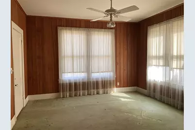 1303 W 3rd Avenue, Corsicana, TX 75110 - Photo 14