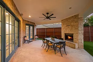 4023 Davila Dr, Dallas, TX 75220 - Photo 38