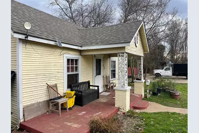 2524 Oakwood Terrace, Haltom City, TX 76117 - Photo 2