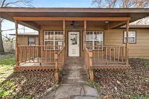 801 N 37th St, Corsicana, TX 75110 - Photo 16