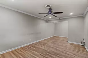 801 N 37th St, Corsicana, TX 75110 - Photo 2