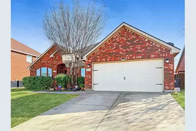 1602 Grey Willow Lane, Arlington, TX 76002 - Photo 1