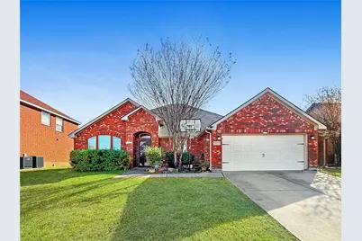 1602 Grey Willow Lane, Arlington, TX 76002 - Photo 2