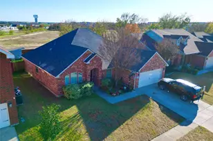 1602 Grey Willow Ln, Arlington, TX 76002 - Photo 4