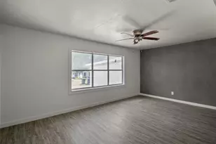 1729 Jocyle St, Arlington, TX 76010 - Photo 6