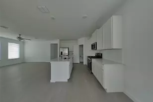 10113 Regal Bnd Ln, Fort Worth, TX 76179 - Photo 2