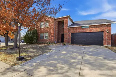301 Indian Blanket, Burleson, TX 76028 - Photo 2