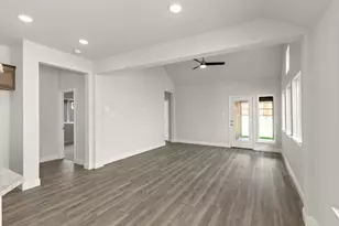 1640 Mdw Crst Dr, Aubrey, TX 76227 - Photo 10