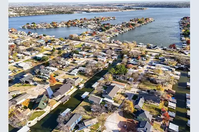3415 Tahitian Court, Granbury, TX 76048 - Photo 32