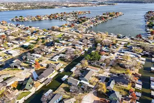 3415 Tahitian Ct, Granbury, TX 76048 - Photo 32