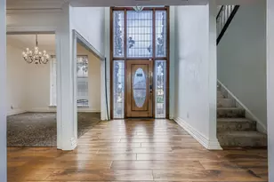 2210 Club Creek Cir, Garland, TX 75043 - Photo 4