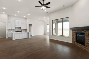 124 Lila Lk Dr, Waxahachie, TX 75165 - Photo 8