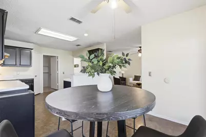 848 Stafford Station Drive, Saginaw, TX 76131 - Photo 4