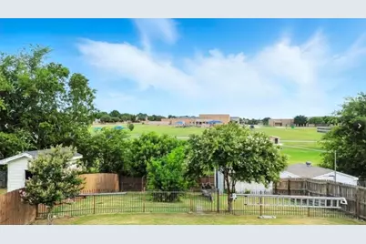 848 Stafford Station Drive, Saginaw, TX 76131 - Photo 10