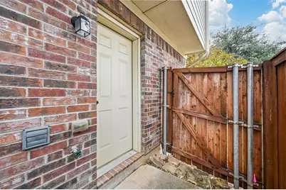 914 Glenn Crossett Street, Arlington, TX 76010 - Photo 4