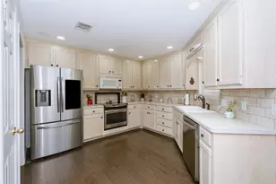 949 Crested Butte Dr, Hewitt, TX 76643 - Photo 8