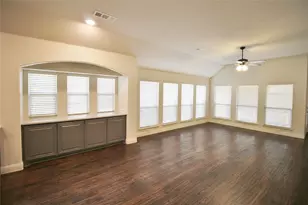 1532 Reagan Ave, Waxahachie, TX 75165 - Photo 2