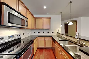 950 Henderson St, Fort Worth, TX 76102 - Photo 4