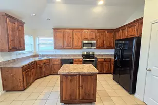 124 Bridlewood St, Azle, TX 76020 - Photo 6