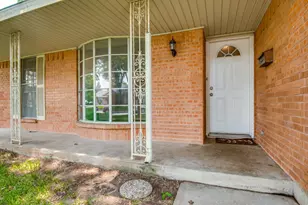 2025 Cedar Valley Ln, Dallas, TX 75232 - Photo 2