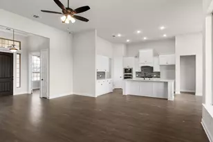 108 Lila Lk Dr, Waxahachie, TX 75165 - Photo 10