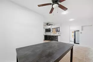 2915 Fakes Dr, Dallas, TX 75224 - Photo 12