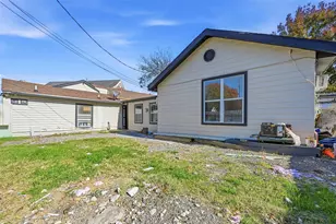 2915 Fakes Dr, Dallas, TX 75224 - Photo 30