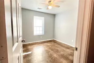 905 W 7th St, Bonham, TX 75418 - Photo 8