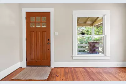 1715 College Avenue, Fort Worth, TX 76110 - Photo 8