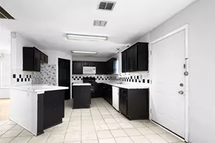 204 Patton Dr, Cedar Hill, TX 75104 - Photo 6