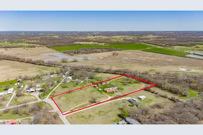 528 Stonegate Drive, Paradise, TX 76073 - Photo 1