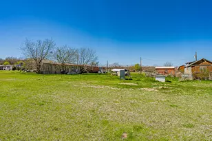 528 Stonegate Dr, Paradise, TX 76073 - Photo 6