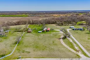 528 Stonegate Dr, Paradise, TX 76073 - Photo 18