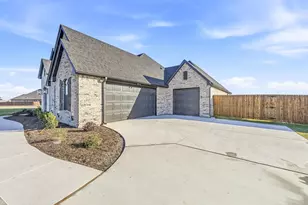 100 Mikasi, Godley, TX 76044 - Photo 2