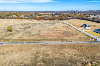 201 Sweetgrass Drive, Poolville, TX 76487 - Photo 6