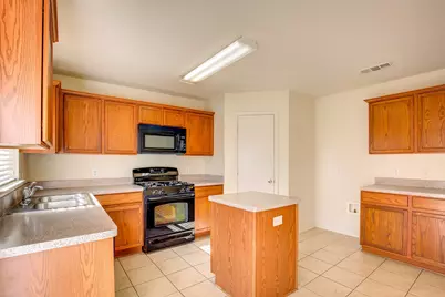 1720 Desperado Road, Fort Worth, TX 76131 - Photo 14