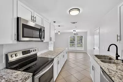 102 E Bayside Drive, Mabank, TX 75156 - Photo 10