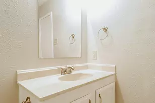 7254 Cloverglen Dr, Dallas, TX 75249 - Photo 10