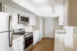 7254 Cloverglen Dr, Dallas, TX 75249 - Photo 6